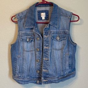 Cropped jean vest